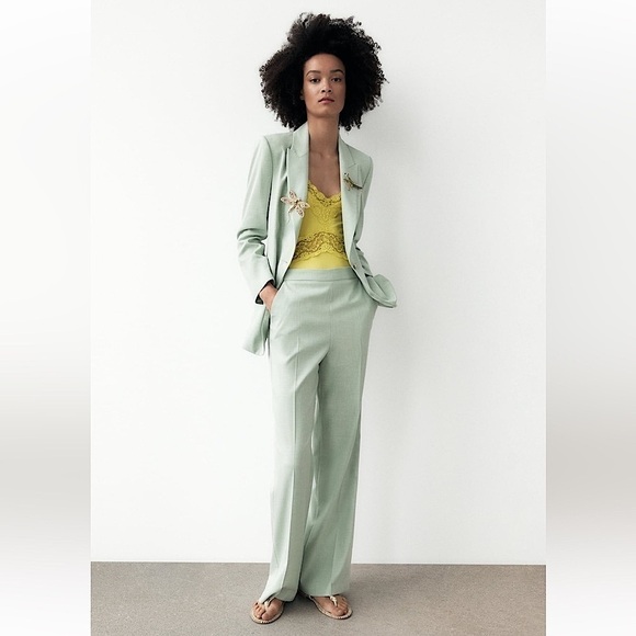New ZARA High Waisted Pants With Pockets - Picture 1 of 7